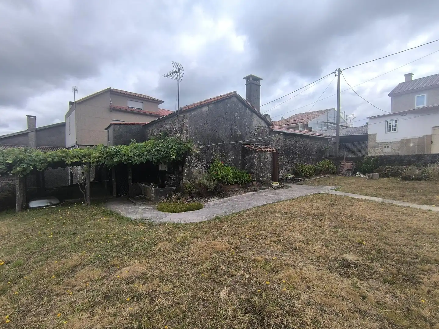 Vista exterior de Casa o xalet en venda en Teo amb Jardí privat