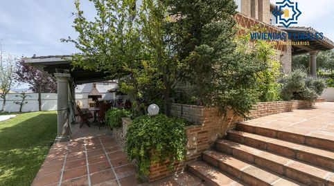 Foto 2 de Casa o chalet en venta en Calle Cúllar Vega, Altos de la Zubia, La Zubia
