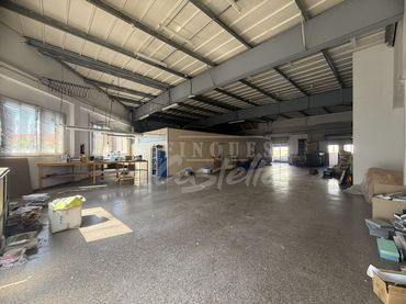 Nau industrial en venda a Pla d'en Boet