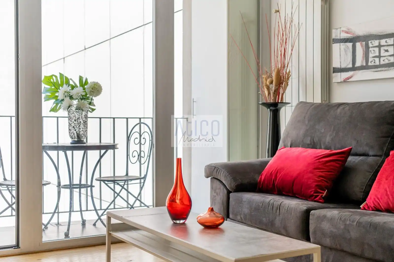 Sala de estar de Piso de alquiler en Madrid con Aire acondicionado, Calefacción y Terraza