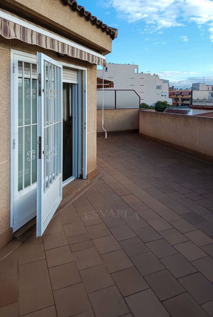 Terrassa de Àtic en venda en Alicante / Alacant amb Terrassa, Traster i Moblat