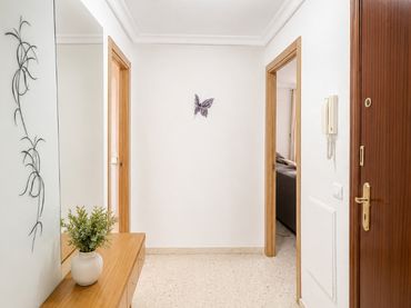 Appartamento con balcone in vendita a Calle Zenobia Camprubi 1