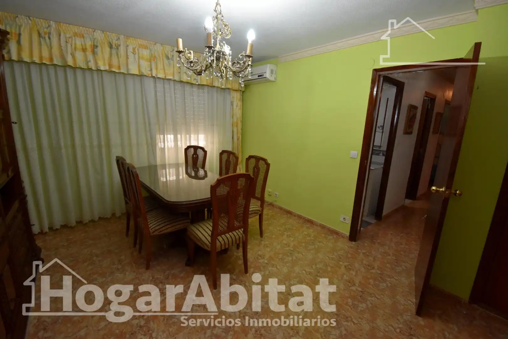 Comedor de Piso en venta en Castellón de la Plana / Castelló de la Plana con Aire acondicionado, Calefacción y Amueblado