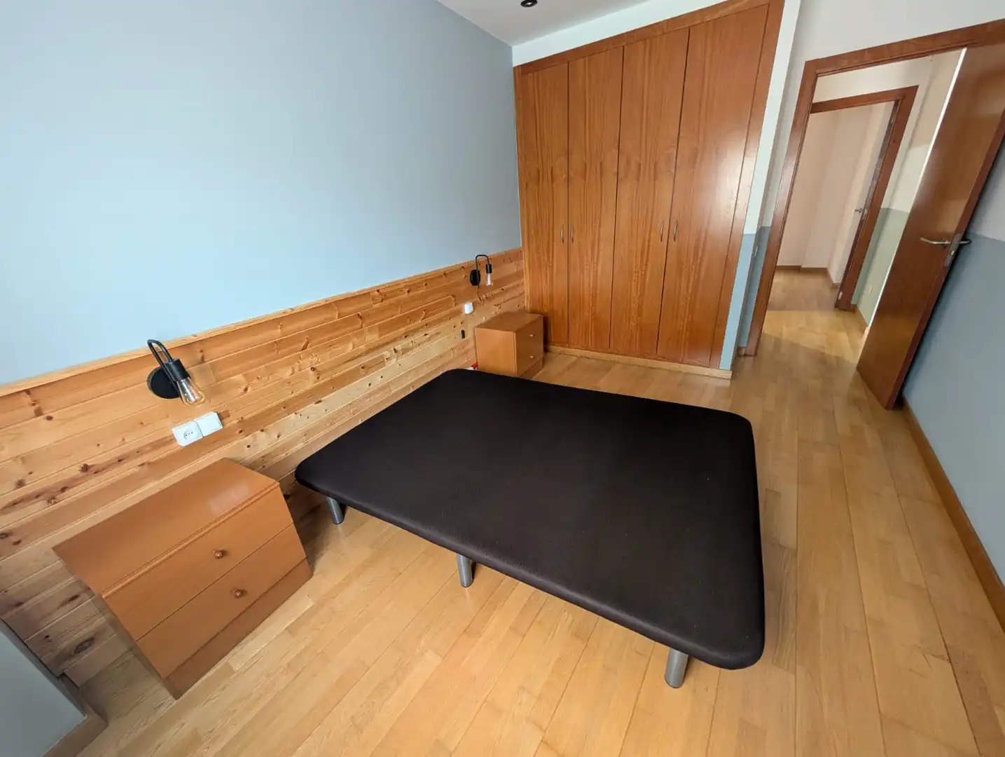 Habitación de Piso en venta en Vic con Calefacción, Parquet y Terraza