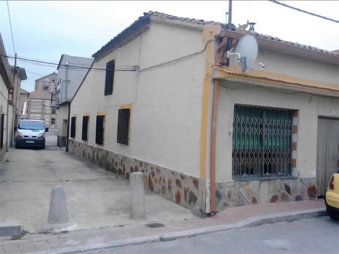 Vista exterior de Casa o chalet en venta en Nava de la Asunción