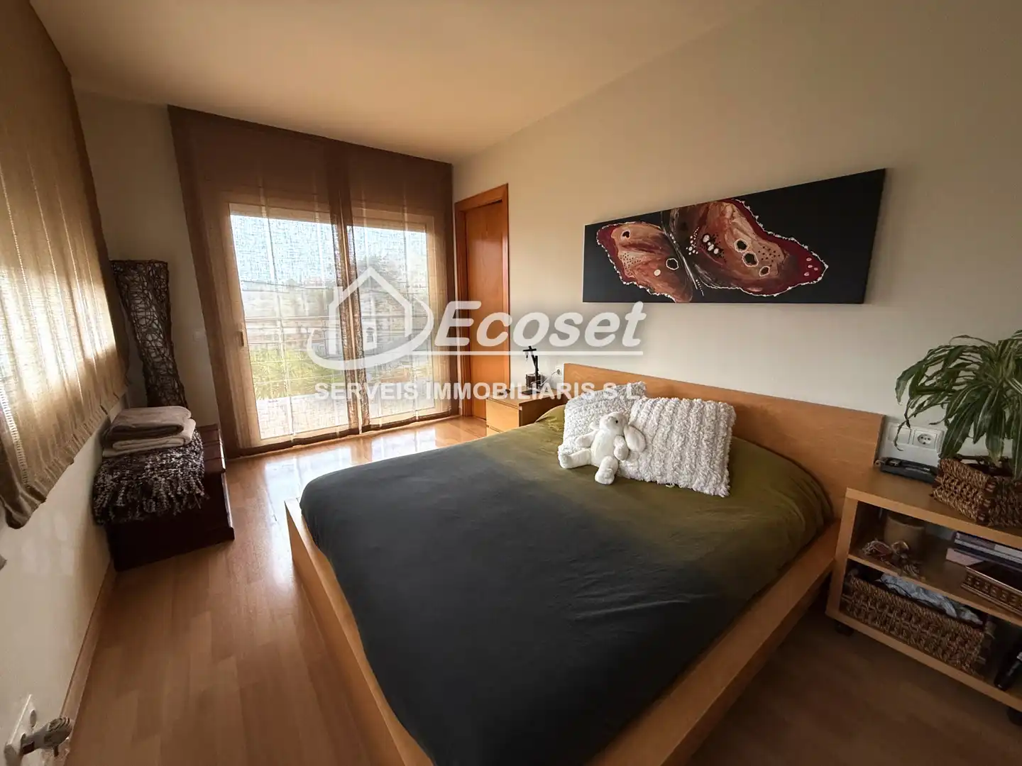 Schlafzimmer von Haus oder Chalet zum Verkauf in Vallirana mit Klimaanlage, Heizung und Privatgarten