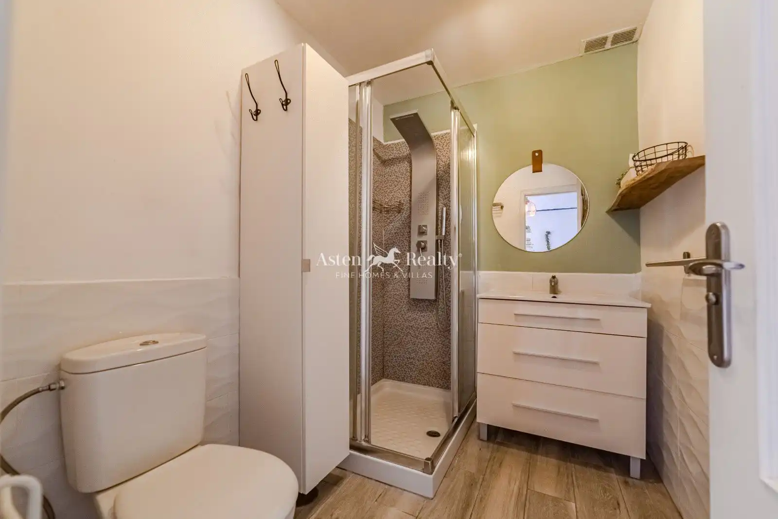 Bathroom of Flat for sale in Adeje  with Terrace, Furnished and Oven