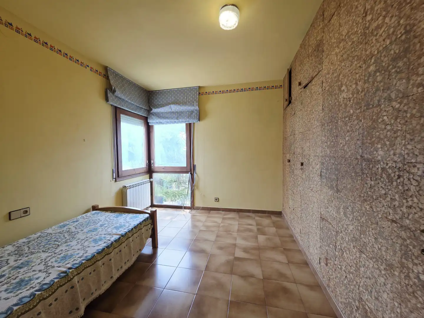 Habitación de Casa o chalet en venta en Sant Cugat Sesgarrigues con Calefacción, Terraza y Amueblado