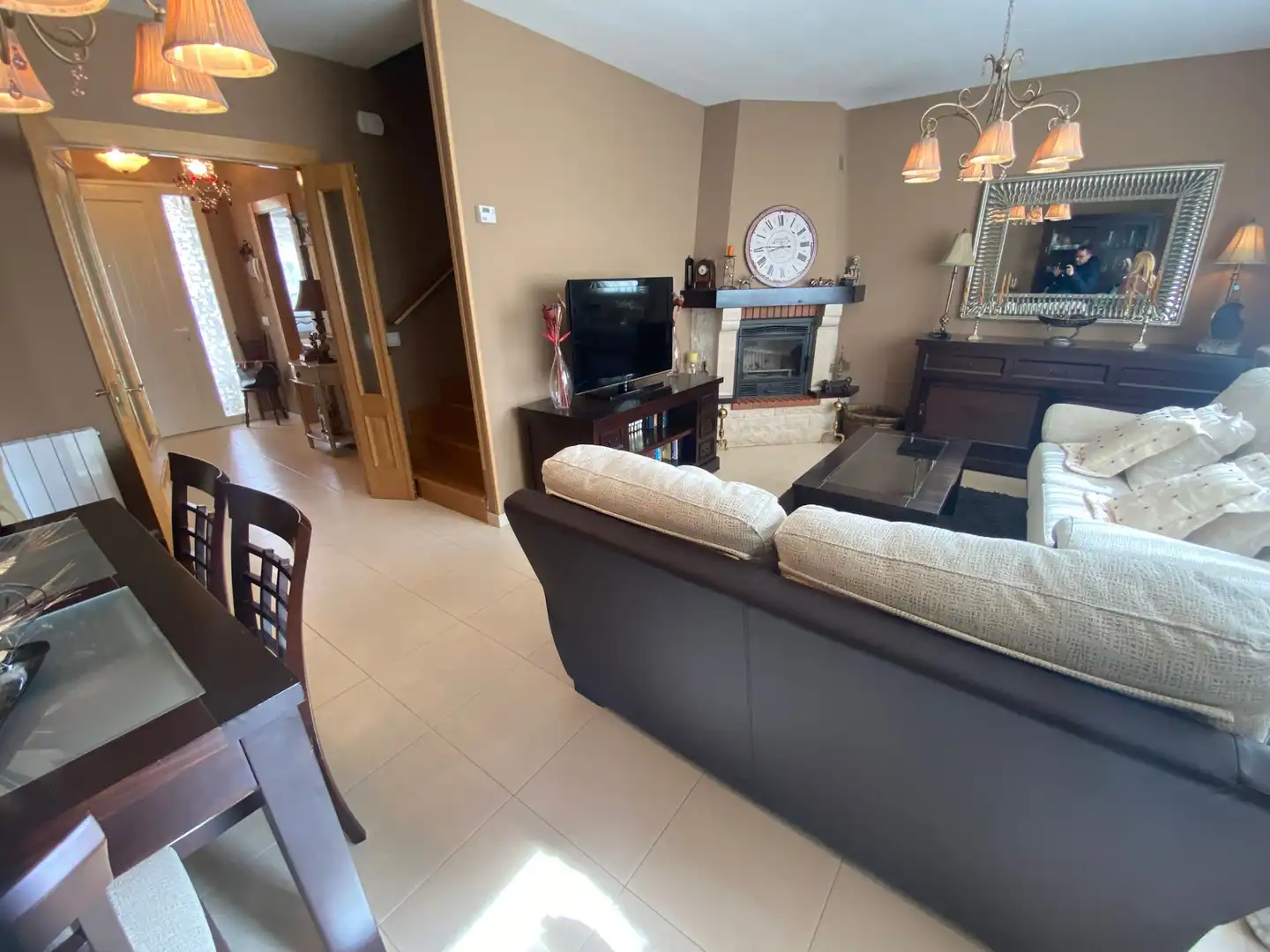 Wohnzimmer von Haus oder Chalet zum Verkauf in Burgos mit Heizung, Privatgarten und Parkett