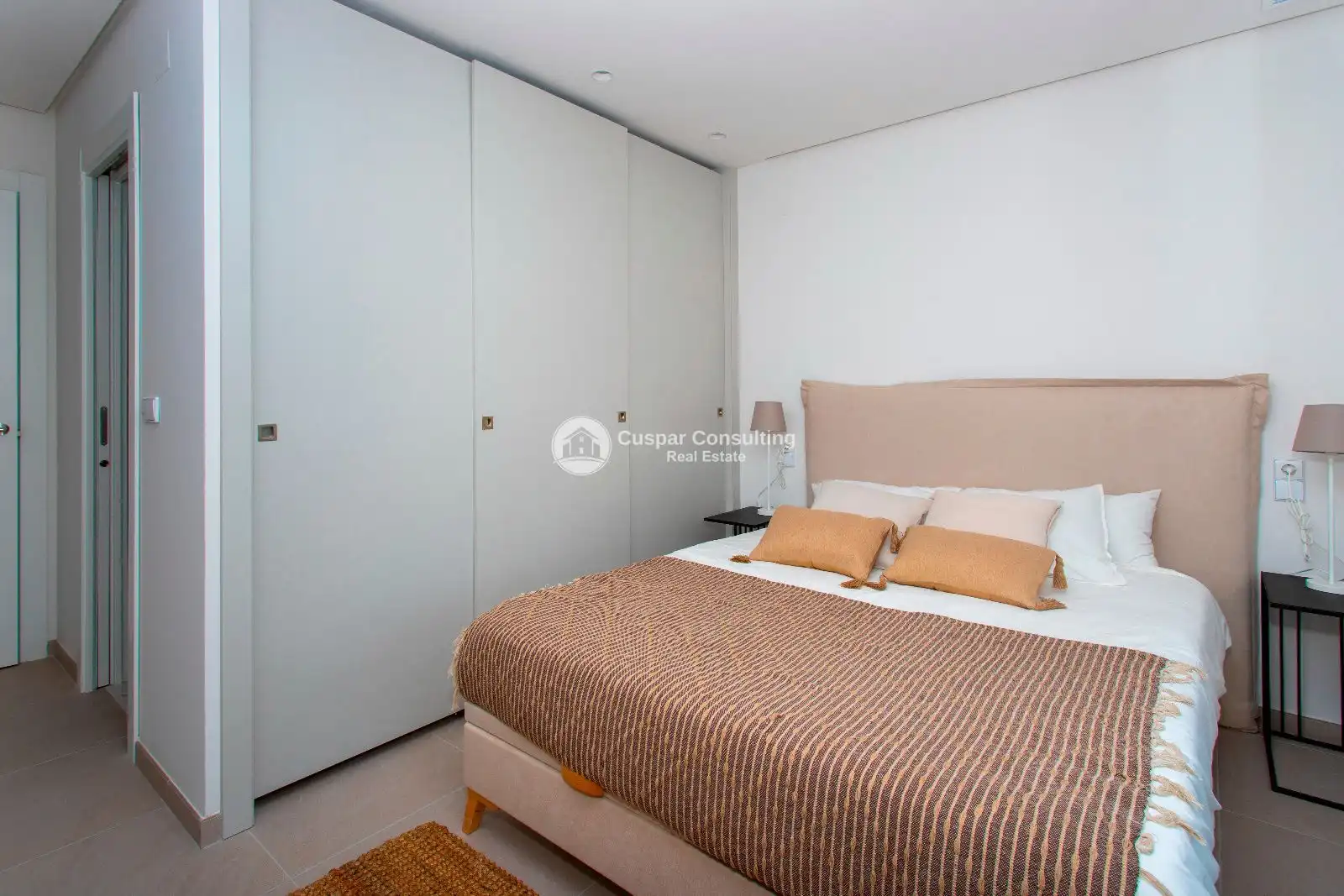 Habitación de Ático en venta en Santa Pola con Calefacción, Terraza y Trastero