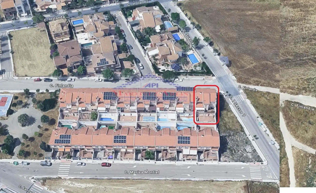 Adossat en venda a Calle Finlandia 23, imagen 3
