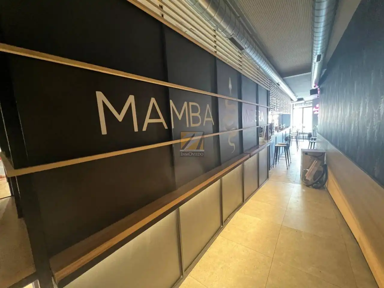 Local en venta en Oviedo  con Aire acondicionado y Alarma