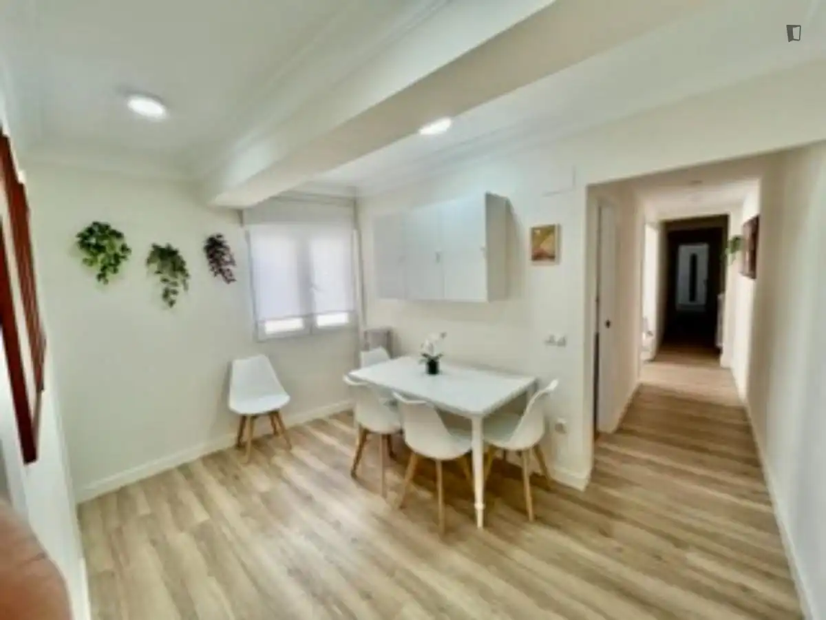 Habitación en Barrio del Ave