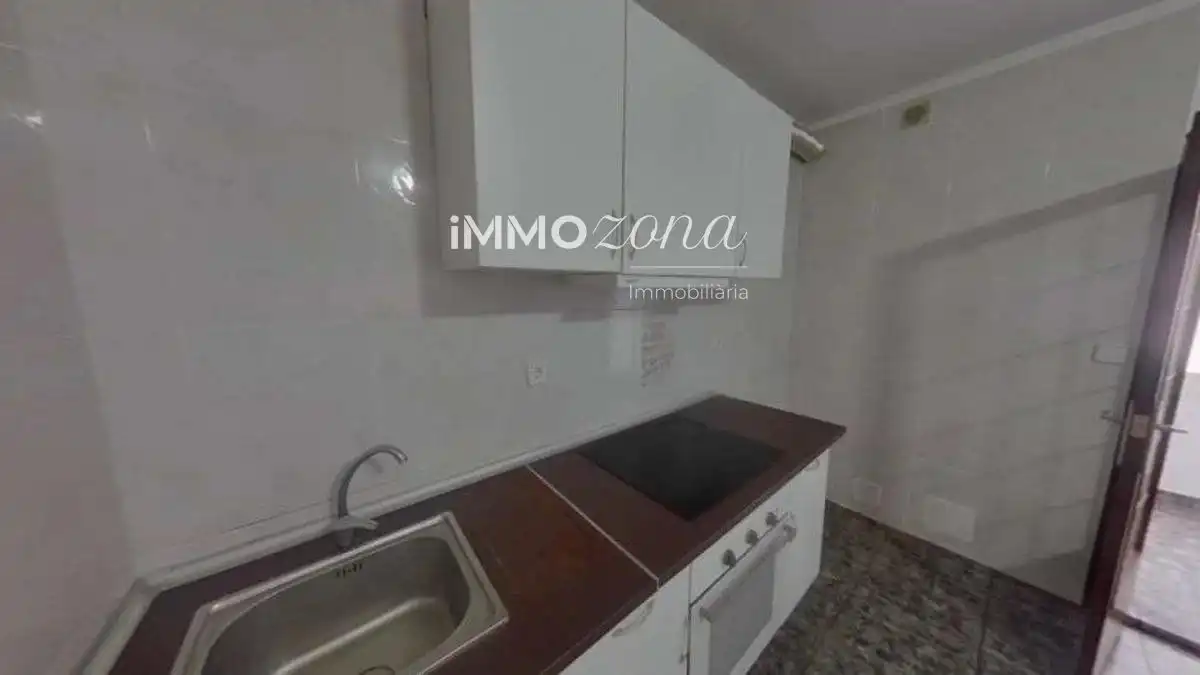 Kitchen of Apartments for sale in Cerdanyola