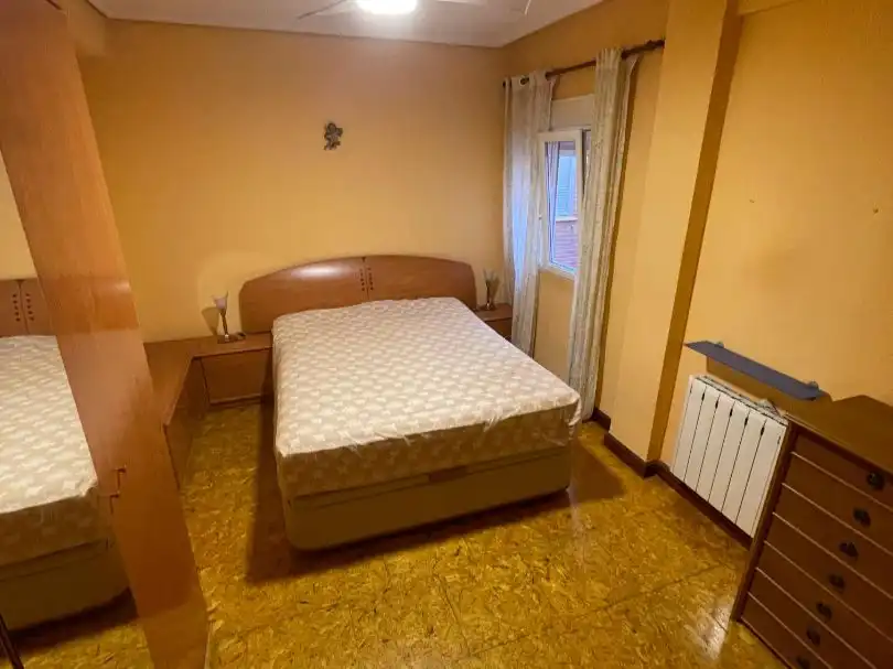 Schlafzimmer von Wohnung zur Miete in Valladolid Capital mit Balkon