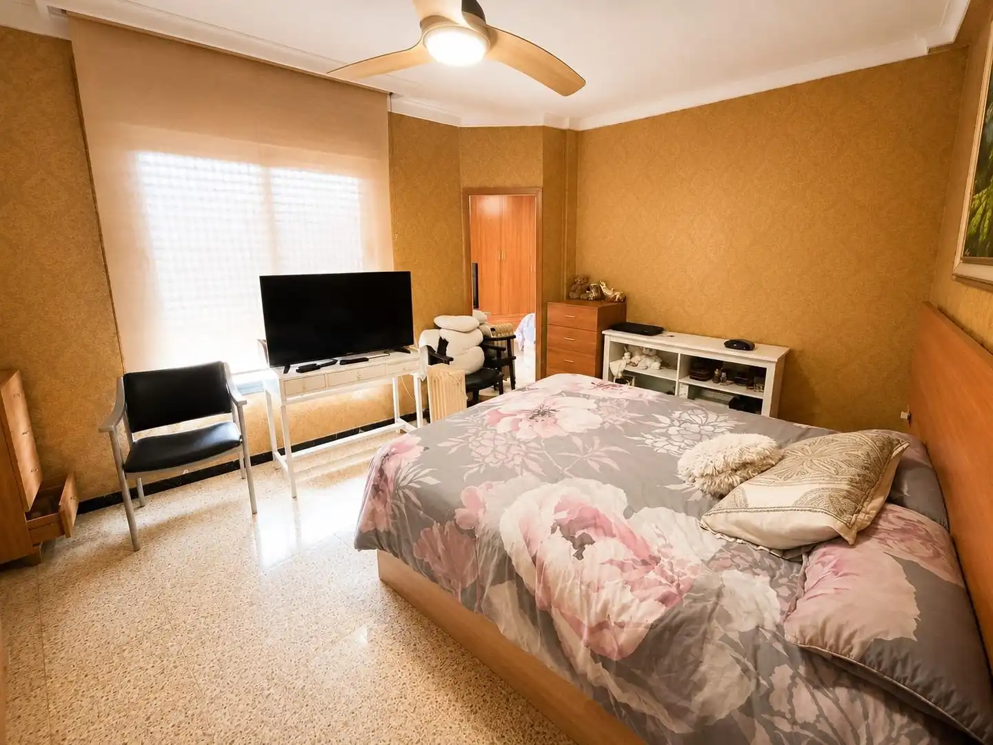 Habitación de Piso en venta en Crevillent con Balcón