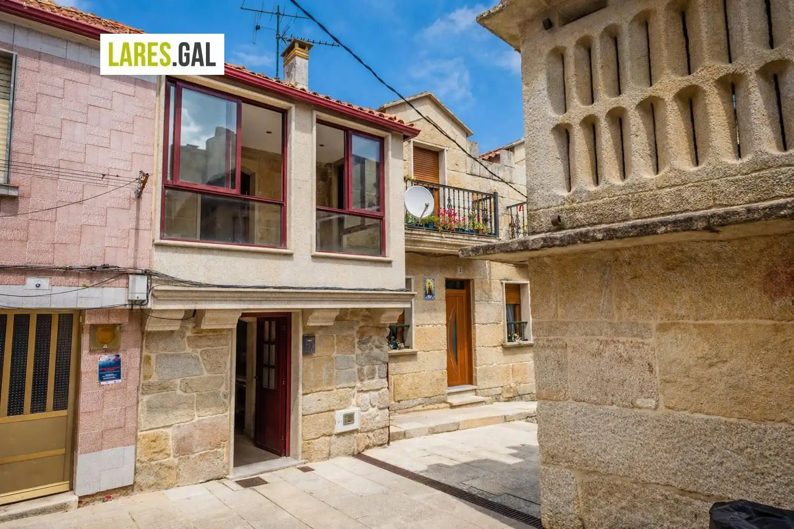 Exterior view of Houses for sale in Cangas   with Terrace