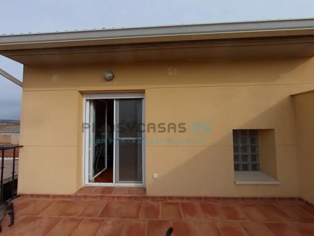 Exterior view of Houses for sale in San Mateo de Gállego  with Air Conditioner, Private garden and Terrace
