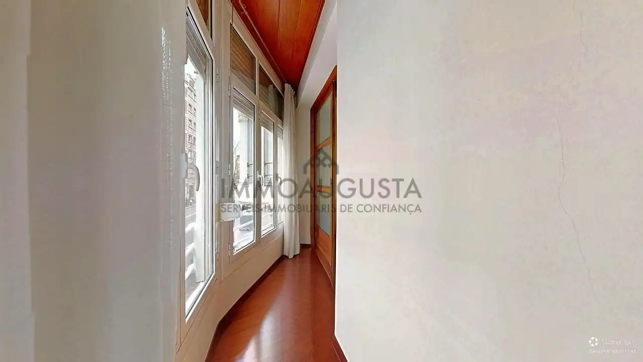Vista exterior de Pis en venda en Barcelona amb Aire condicionat, Calefacció i Parquet