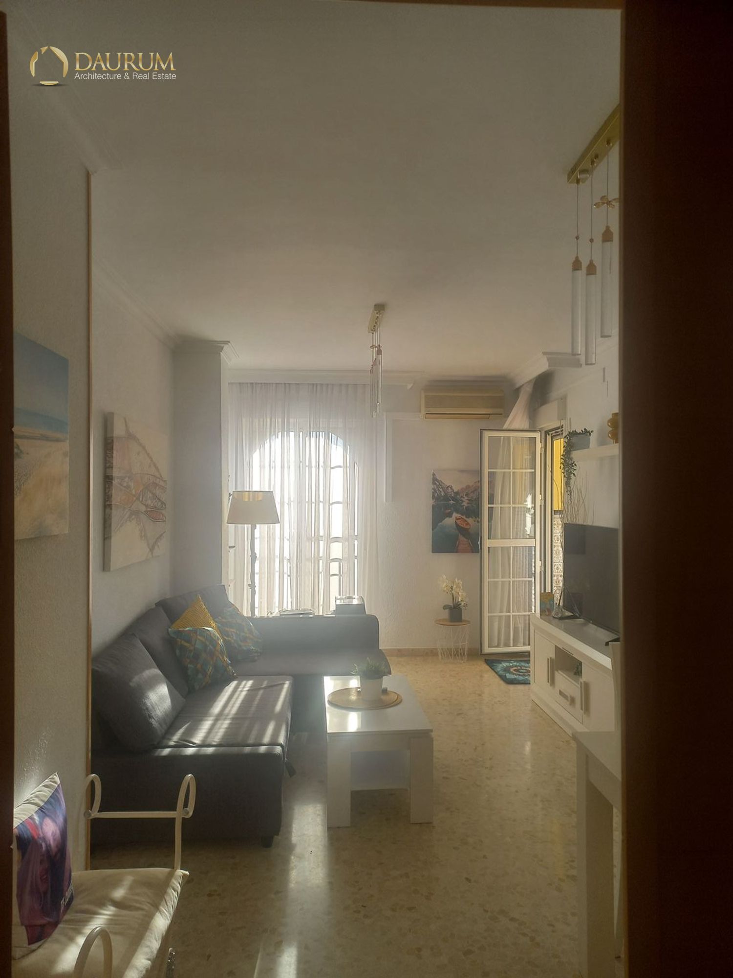 Sala d'estar de Pis en venda en La Rinconada amb Aire condicionat, Terrassa i Moblat