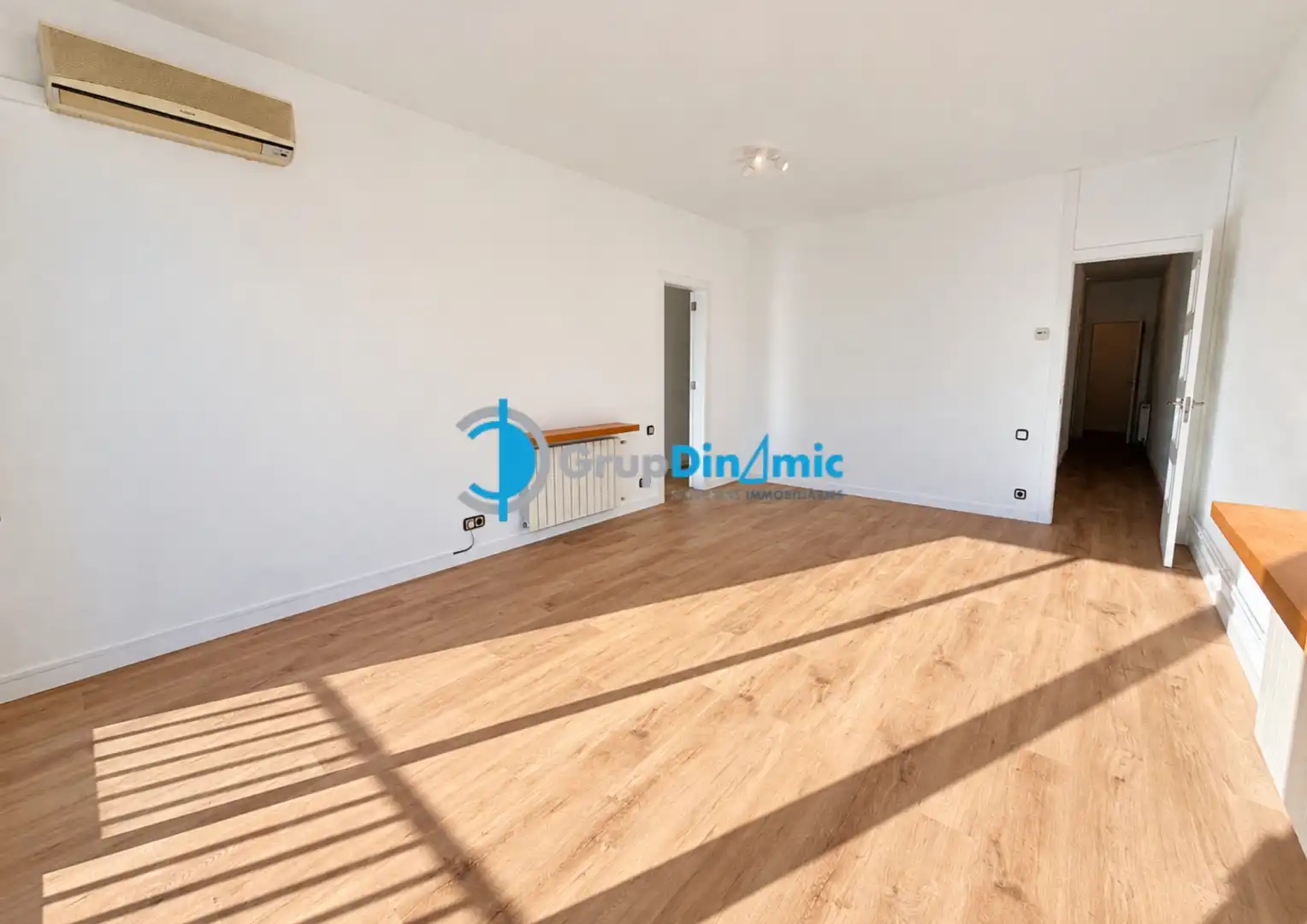 Dining room of Flat for sale in El Pedró