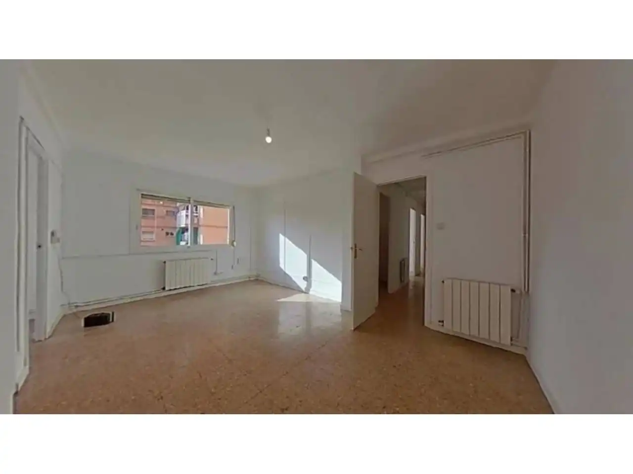 Bedroom of Flat for sale in Badalona  with Air Conditioner