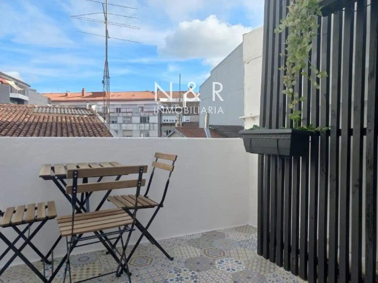 Terraza de Ático de alquiler en Santiago de Compostela  con Calefacción, Terraza y Amueblado