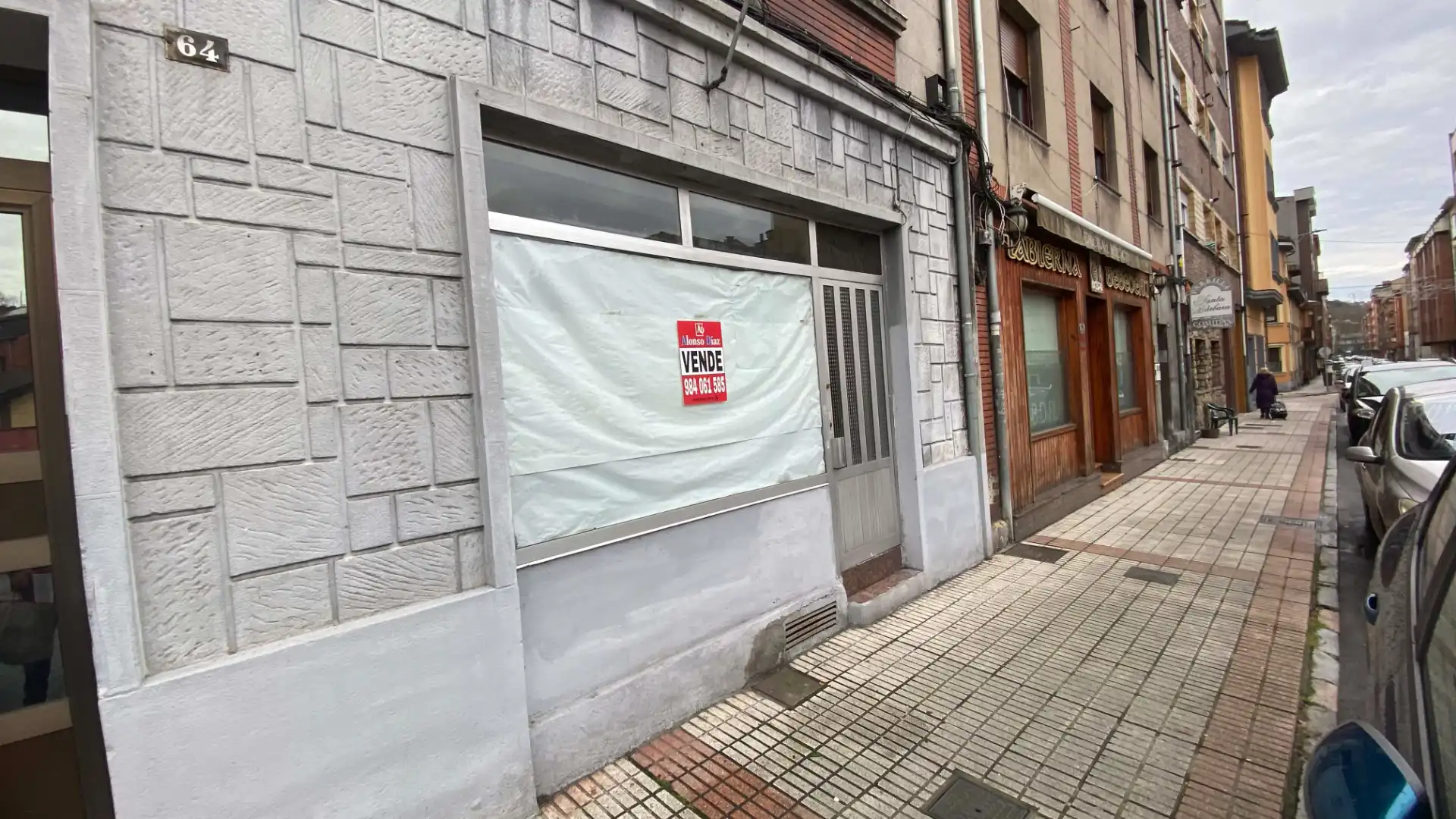 Local comercial en venta en Calle Antonio Lucio Villegas 64, imagen 2