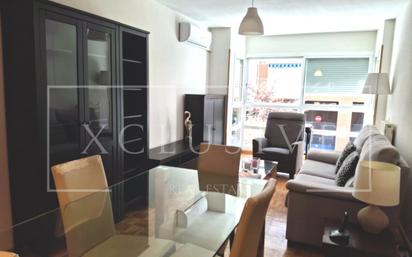 Living room of Flat to rent in  Madrid Capital  with Air Conditioner, Swimming Pool and Oven