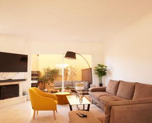 Living room of Single-family semi-detached for sale in Marbella  with Air Conditioner, Heating and Terrace