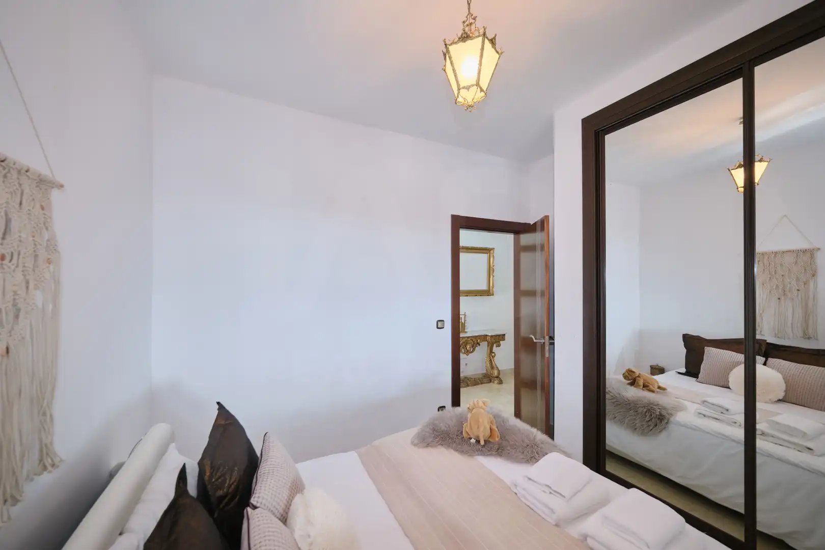 Bedroom of Houses for sale in Almuñécar  with Air Conditioner, Terrace and Swimming Pool