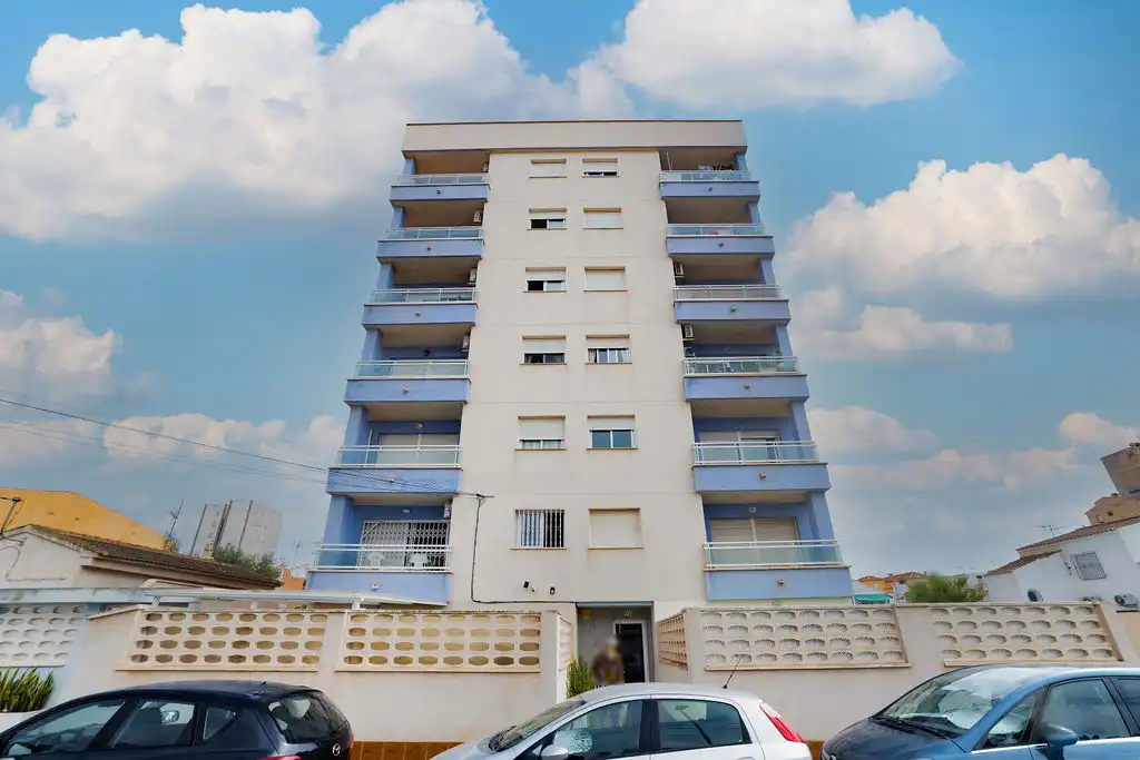 Vista exterior de Pis en venda en Nueva Torrevieja - Aguas Nuevas