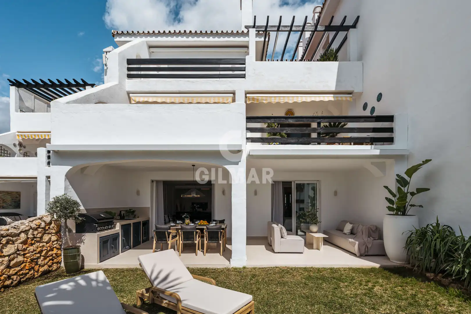Terrassa de Planta baixa en venda en Marbella amb Calefacció, Jardí privat i Piscina