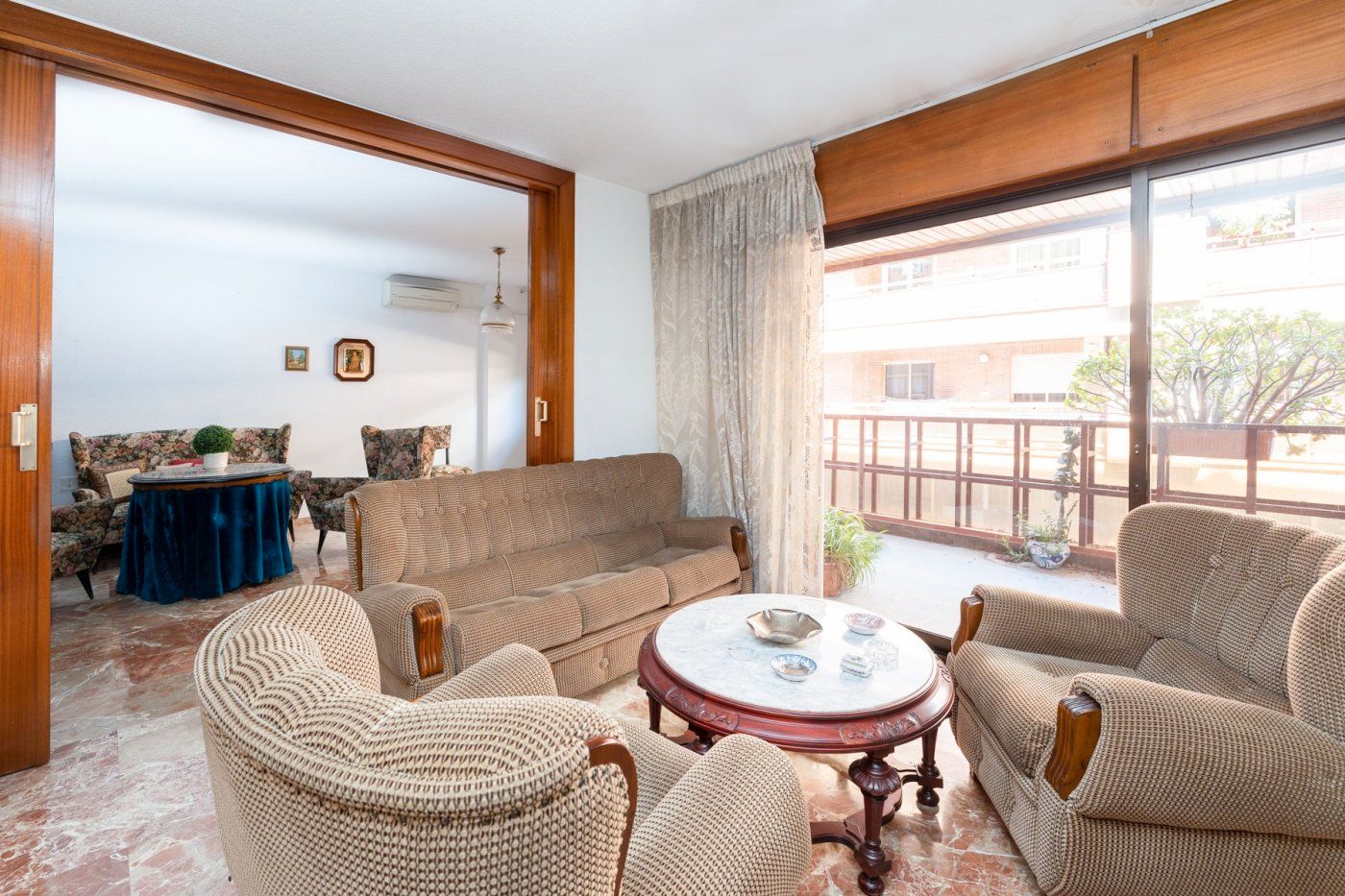 Living room of Flat for sale in  Granada Capital  with Heating, Terrace and Balcony