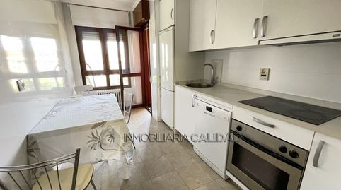 Foto 3 de Piso de alquiler en Los Vadillos - R. Sanitaria - Pozanos, Burgos Capital