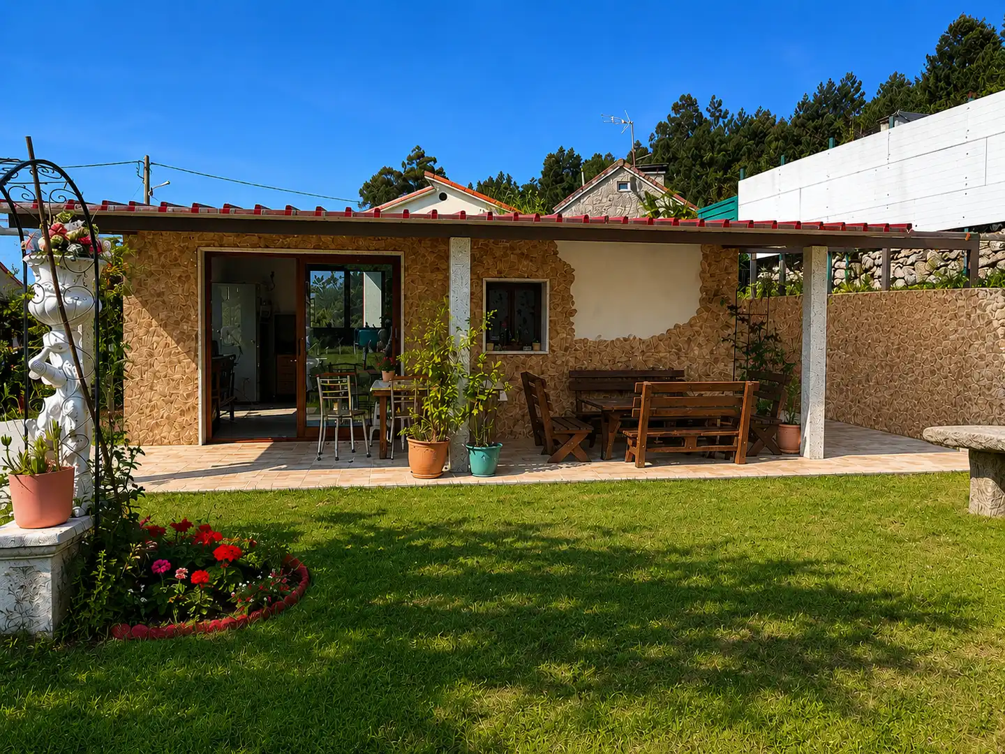 Jardín de Casa adosada en venta en Mondariz con Calefacción, Jardín privado y Amueblado