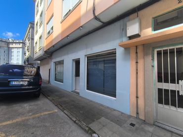 Gewerbefläche zur Miete in Rua 25 de Xullo 25