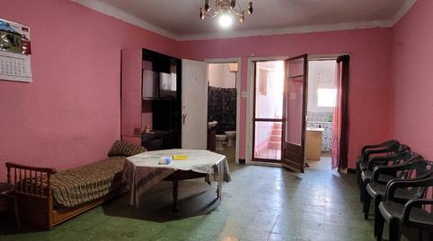 Foto 2 de Casa adosada en venda a General Prim, Bellvís, Lleida