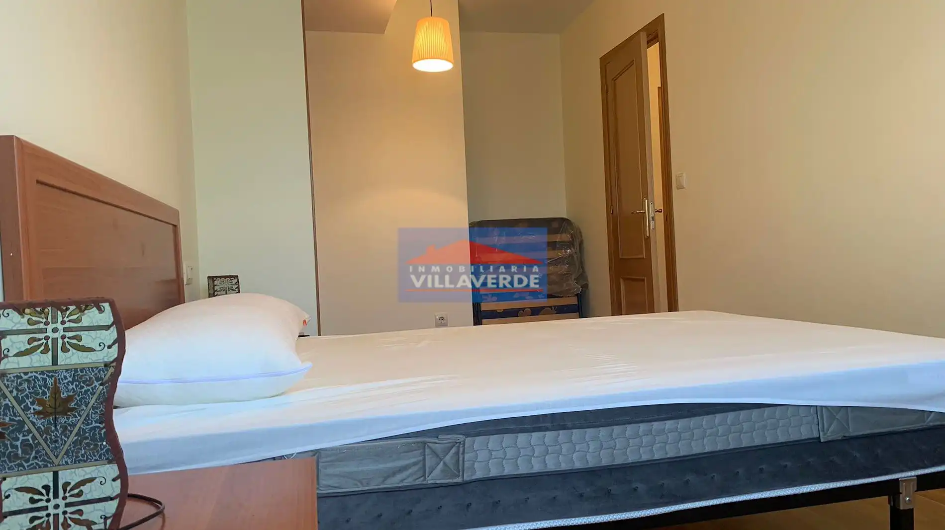 Bedroom of Flat for rent in Cangas   with Furnished, TV and Balcony