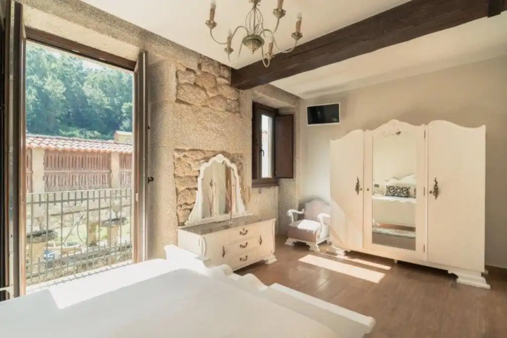 Habitación de Casa o chalet en venta en Lousame con Calefacción, Jardín privado y Parquet