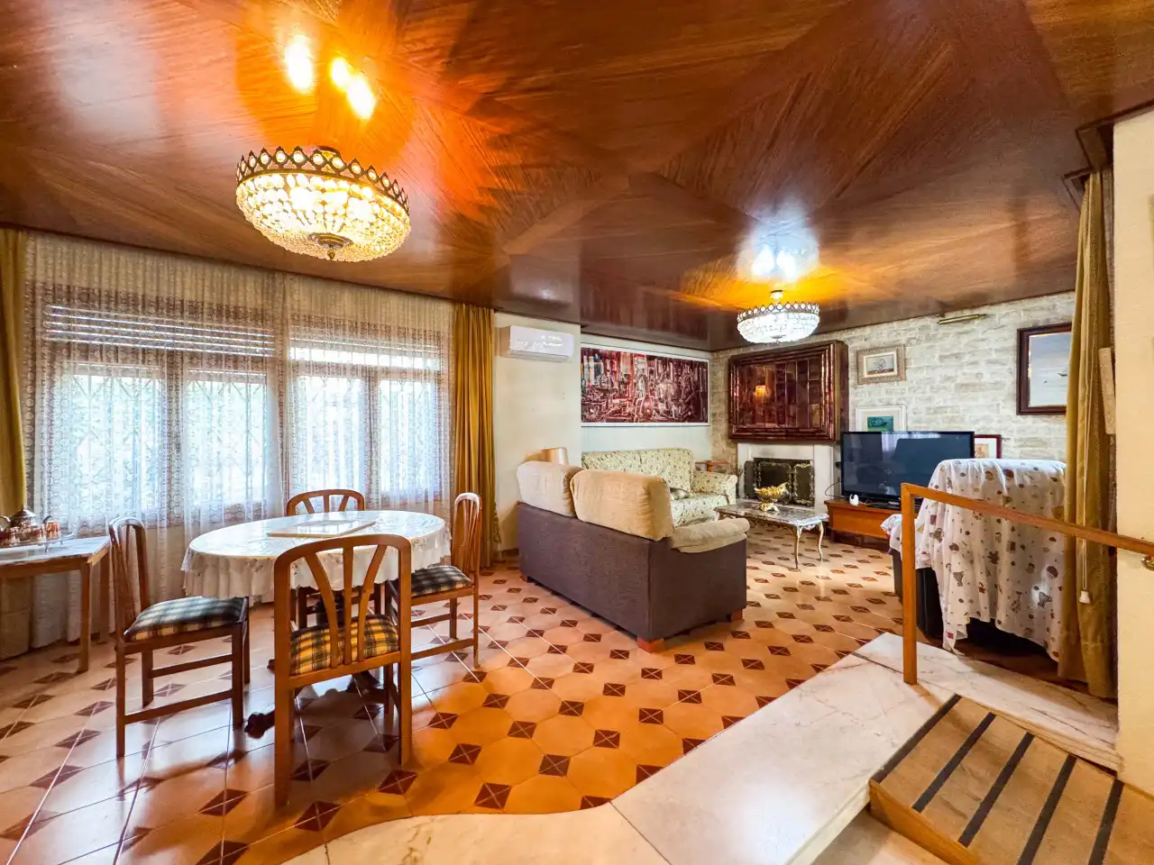 Living room of Houses for sale in Elda  with Air Conditioner, Heating and Private garden