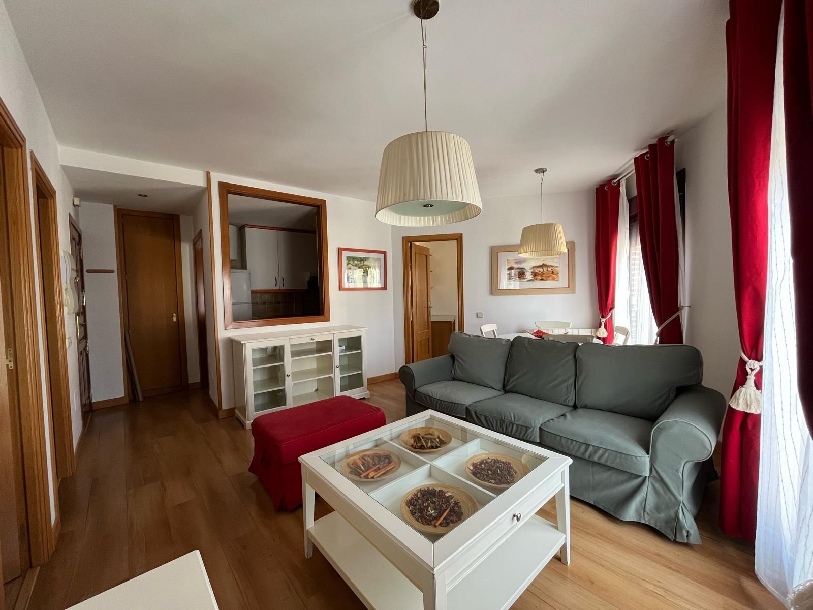 Sala d'estar de Apartament en venda en Fresnedillas de la Oliva amb Aire condicionat, Calefacció i Forn