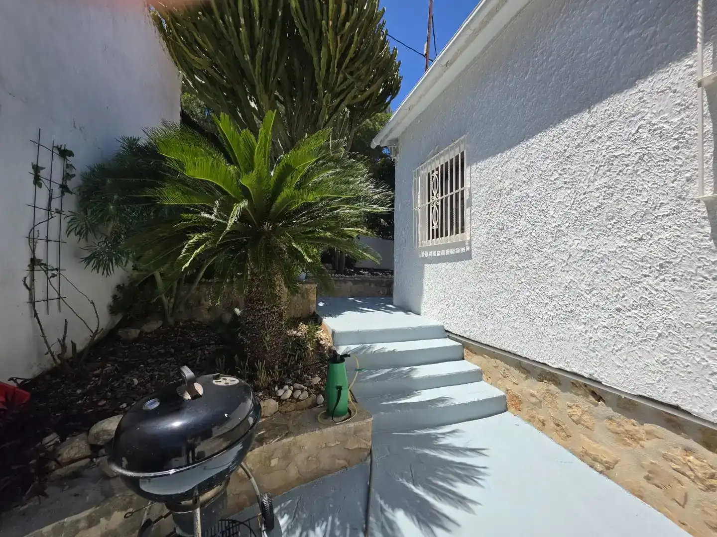 Vista exterior de Casa o chalet en venta en Dénia con Aire acondicionado, Jardín privado y Trastero