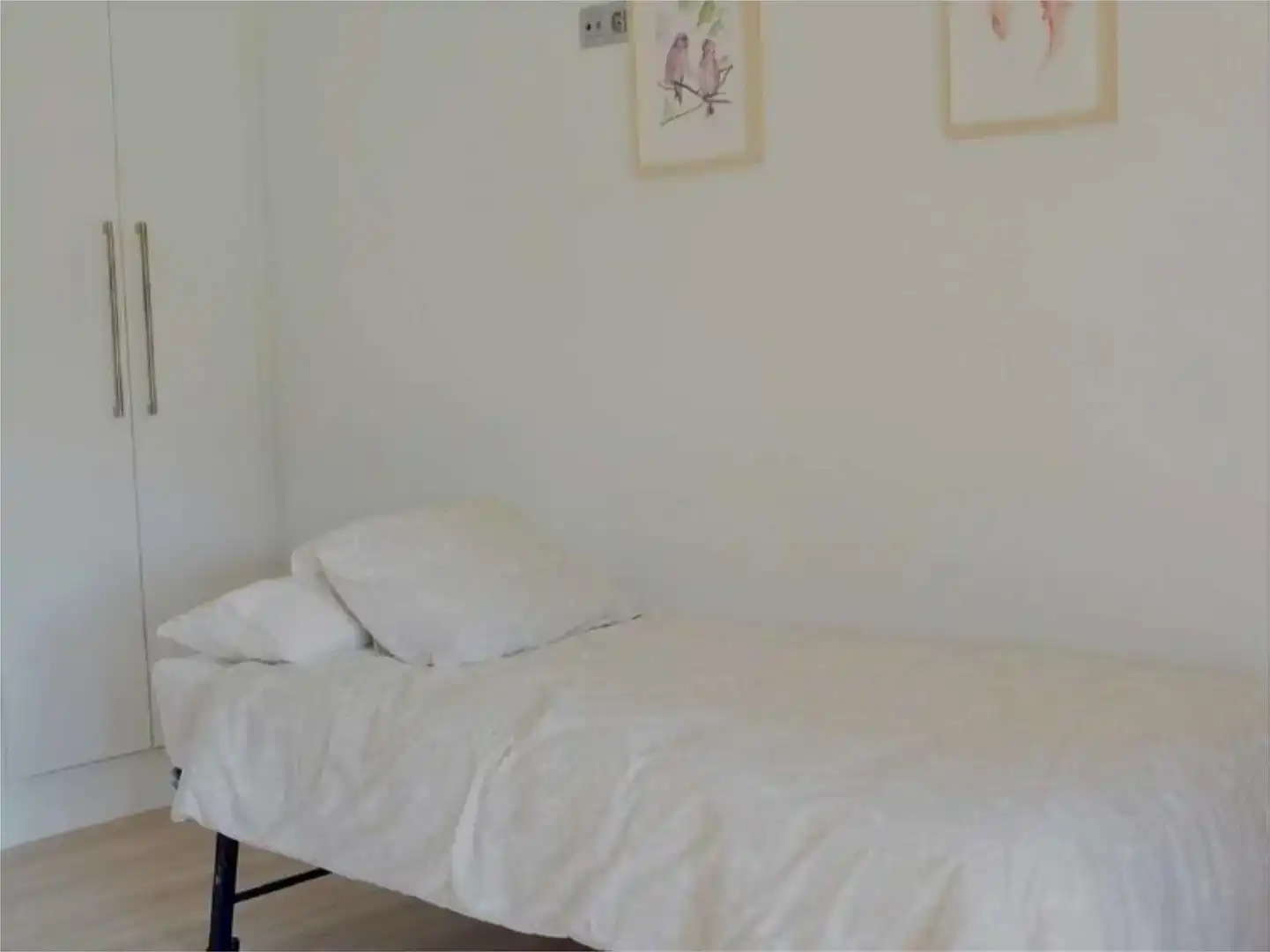Dormitori de Pis en venda en Anue amb Jardí privat, Parquet i Moblat
