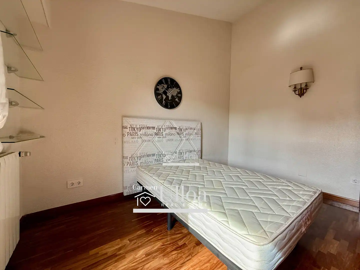 Dormitori de Casa o xalet en venda en Alicante / Alacant amb Aire condicionat, Calefacció i Jardí privat
