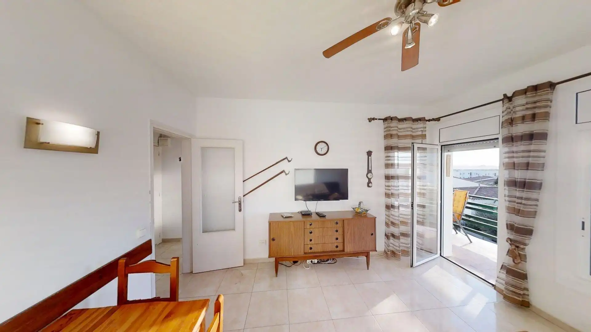 Sala d'estar de Apartament en venda en Roses amb Terrassa, Balcó i Piscina comunitària