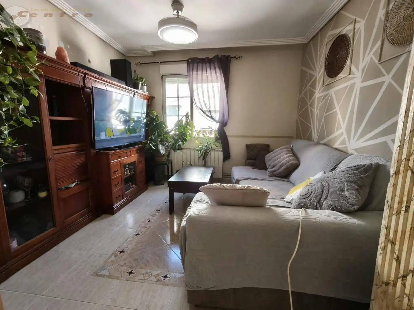 Sala d'estar de Apartament en venda en Albacete amb Calefacció, Moblat i Balcó