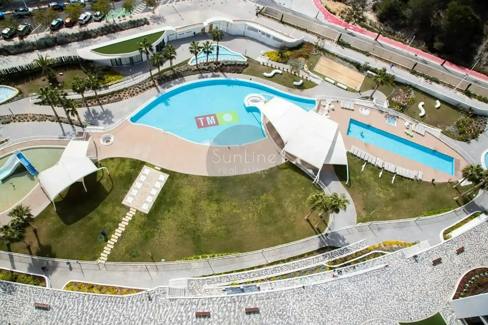 Schwimmbecken von Wohnung zum Verkauf in Benidorm mit Möbliert, Balkon und Whirlpool