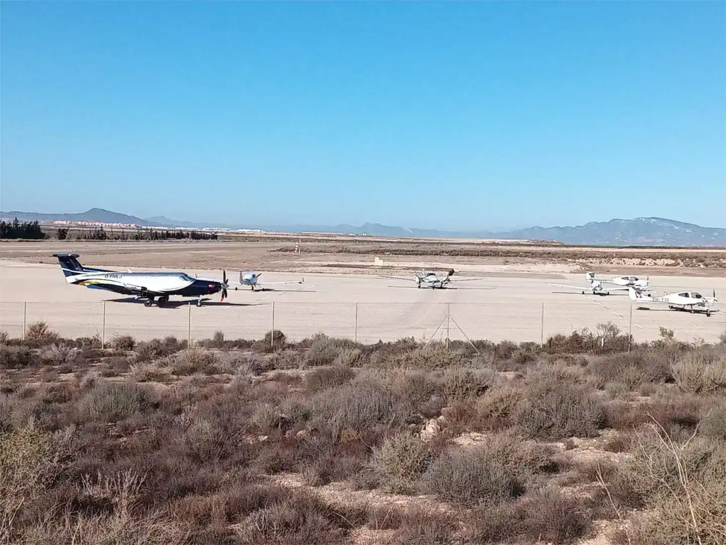 Vista exterior de Casa o xalet en venda en Alhama de Murcia amb Piscina