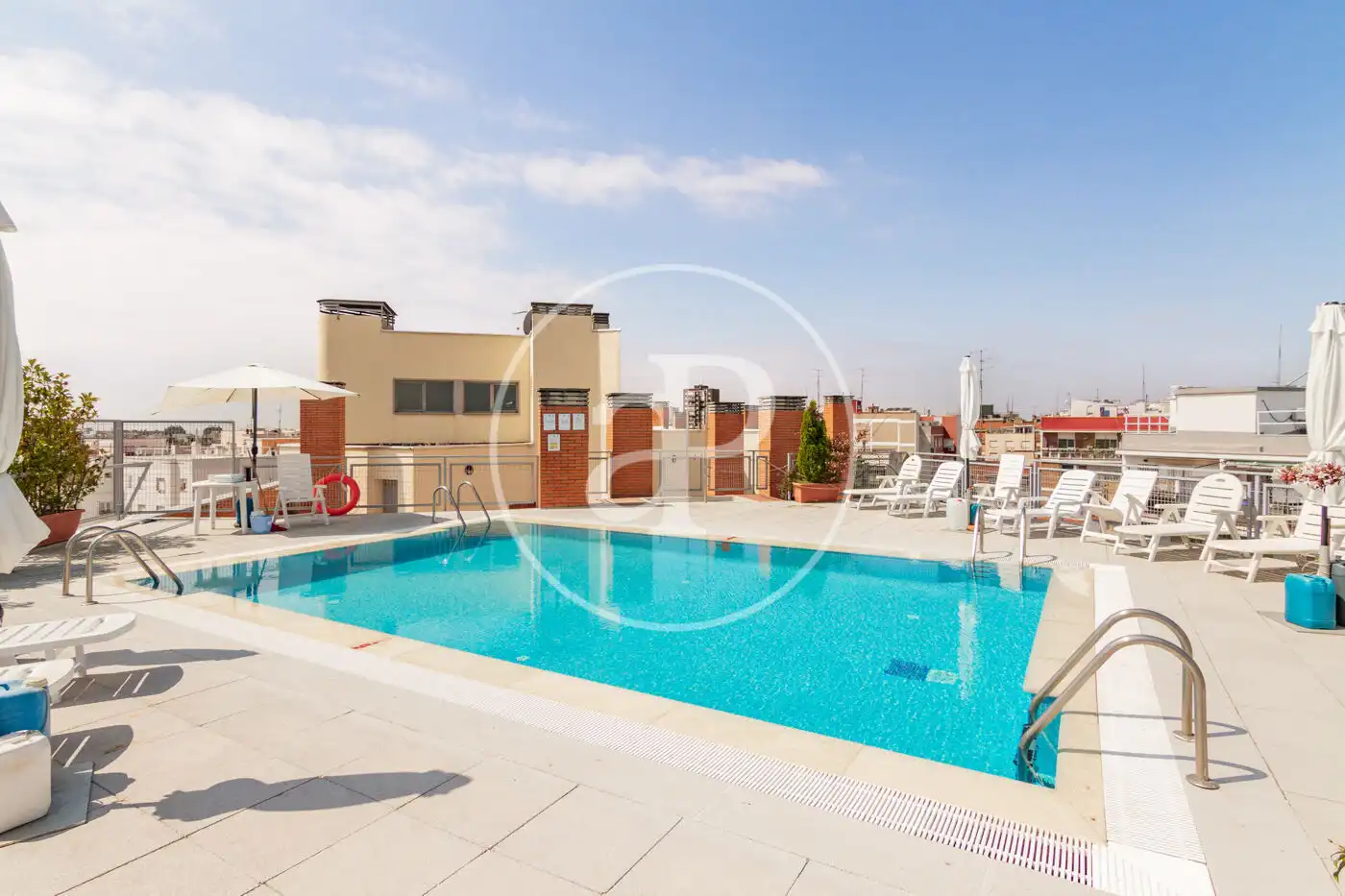 Schwimmbecken von Wohnung zum Verkauf in Madrid mit Heizung und Gemeinschaftspool